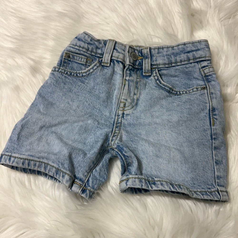Cat & Jack Toddler Denim Shorts Size 2T in Light Wash